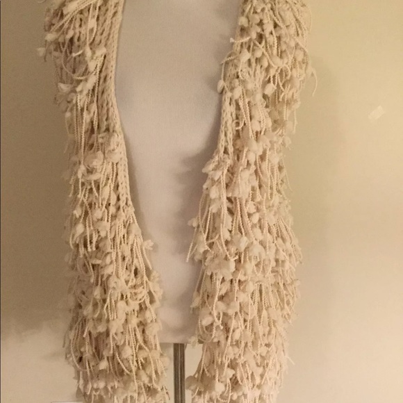 Camille & Co ivory fringe sweater vest NWT - Picture 2 of 8